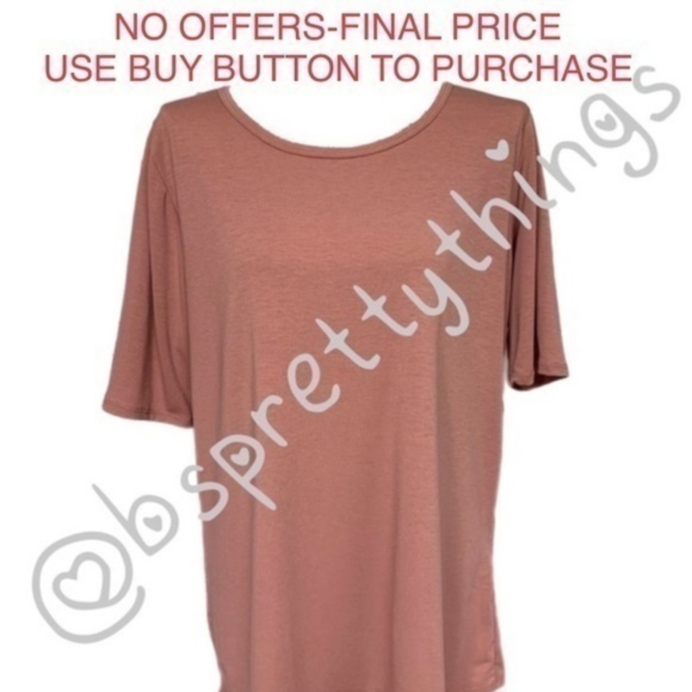 LulaRoe Short Sleeve Tee—Tee size more like XL not 3x